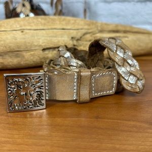 Anne Klein tan/silver braided leather belt w/silver  lions face buckle. Size M